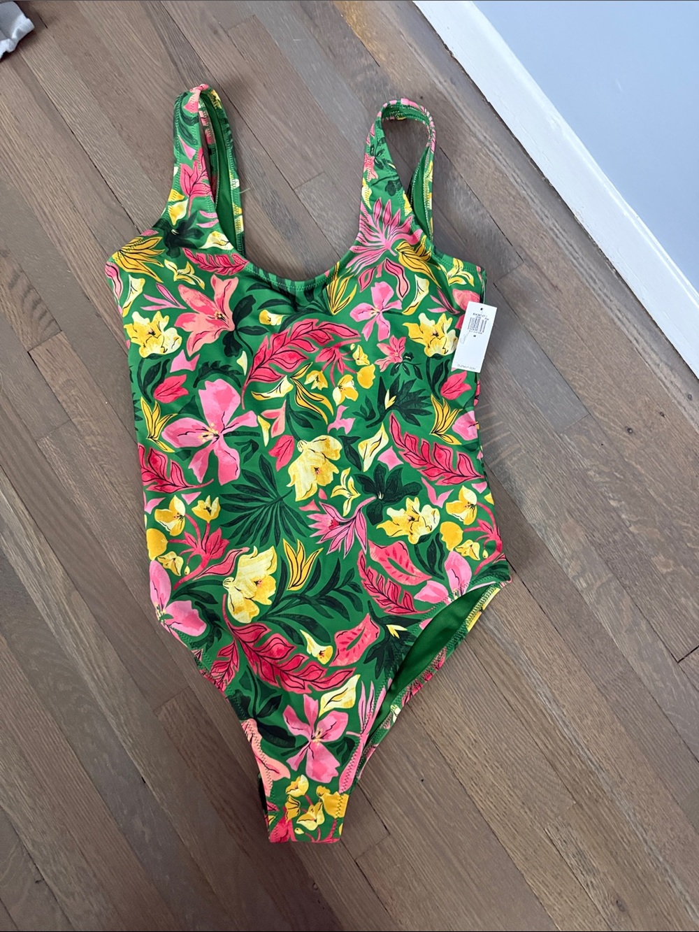 NWT Old Navy Women’s Floral Green One-Piece Swimsuit